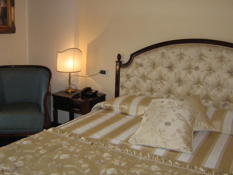 Hotel Grand Palace 5*