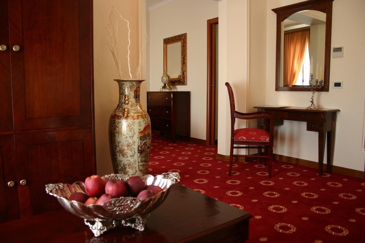 Grand Palace 5*